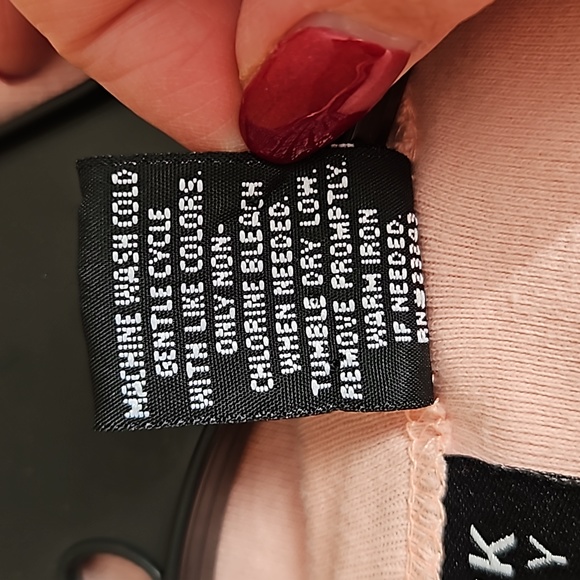 New York & Company 3/4 Sleeve T-shirt - Picture 4 of 4